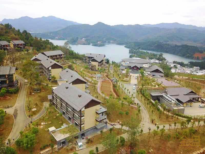 广西 巴马赐福湖君澜度假酒店