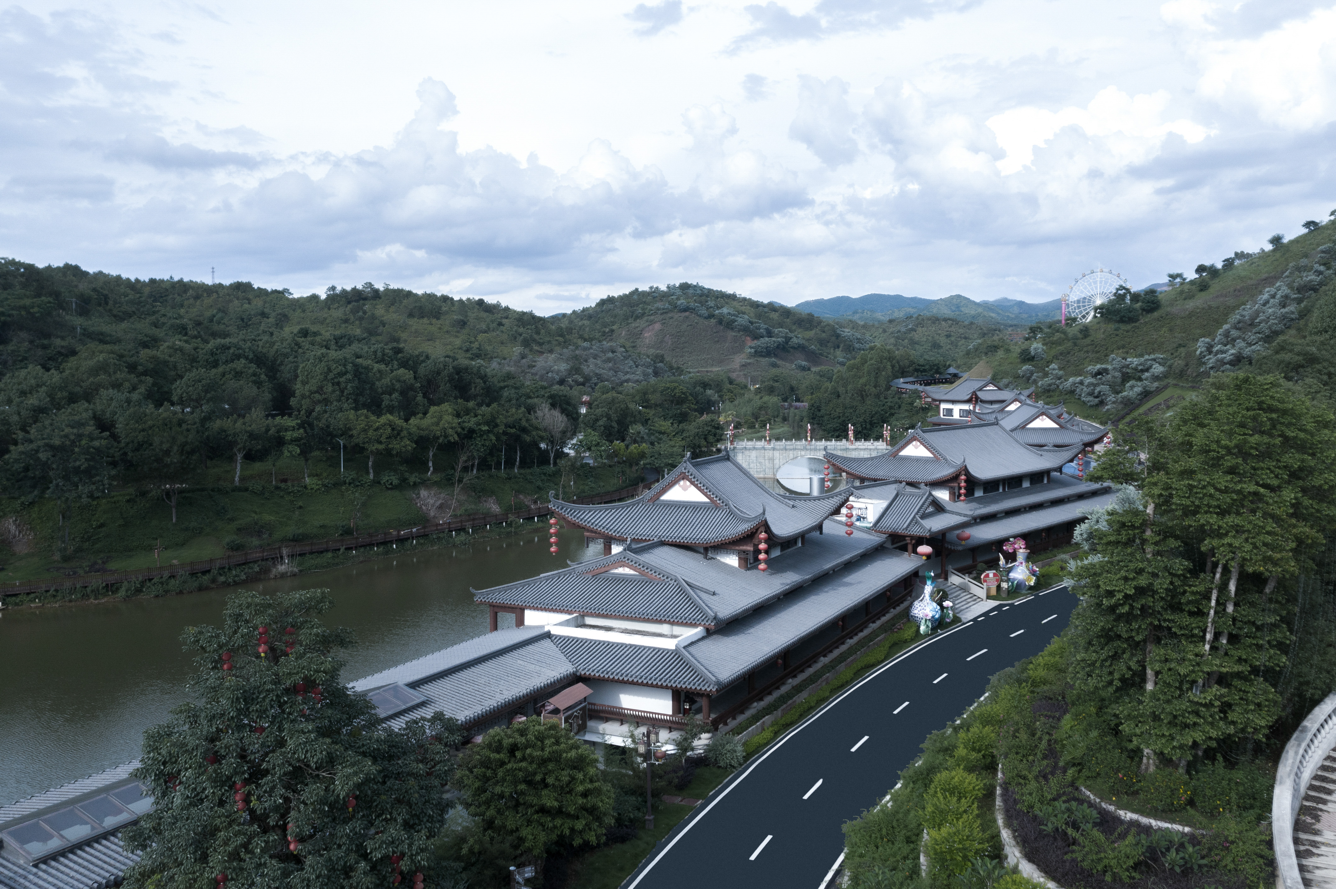 兴宁熙和湾凤栖湖酒店