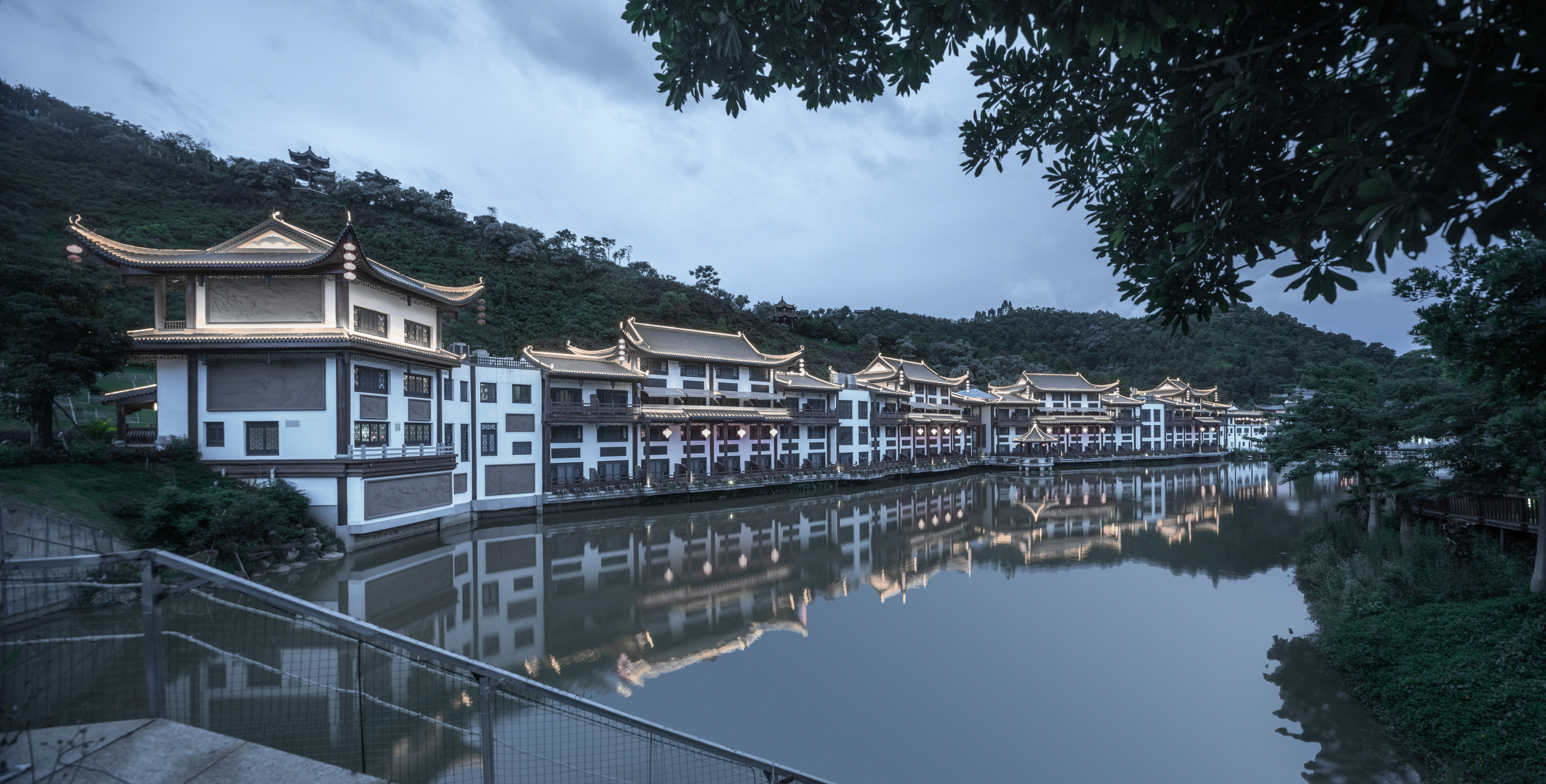 兴宁熙和湾凤栖湖酒店