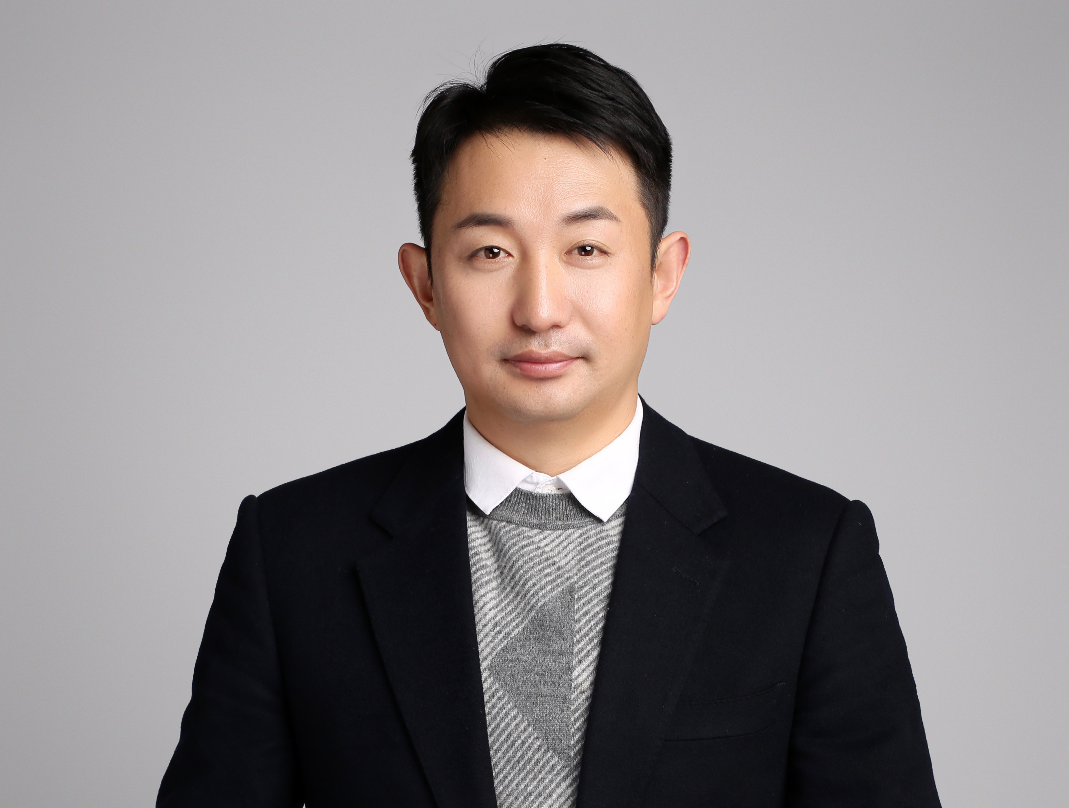 高文春
