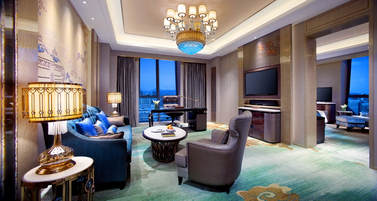 Suite room_Livingroom_12505.jpg