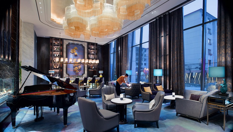 Lobby Lounge14660.jpg