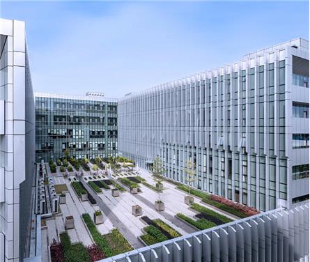 广州白云国际机场综合信息大楼