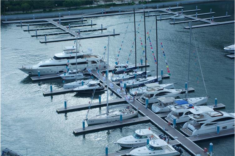 雅居乐清水湾游艇会和艺展中心旅游度假区
