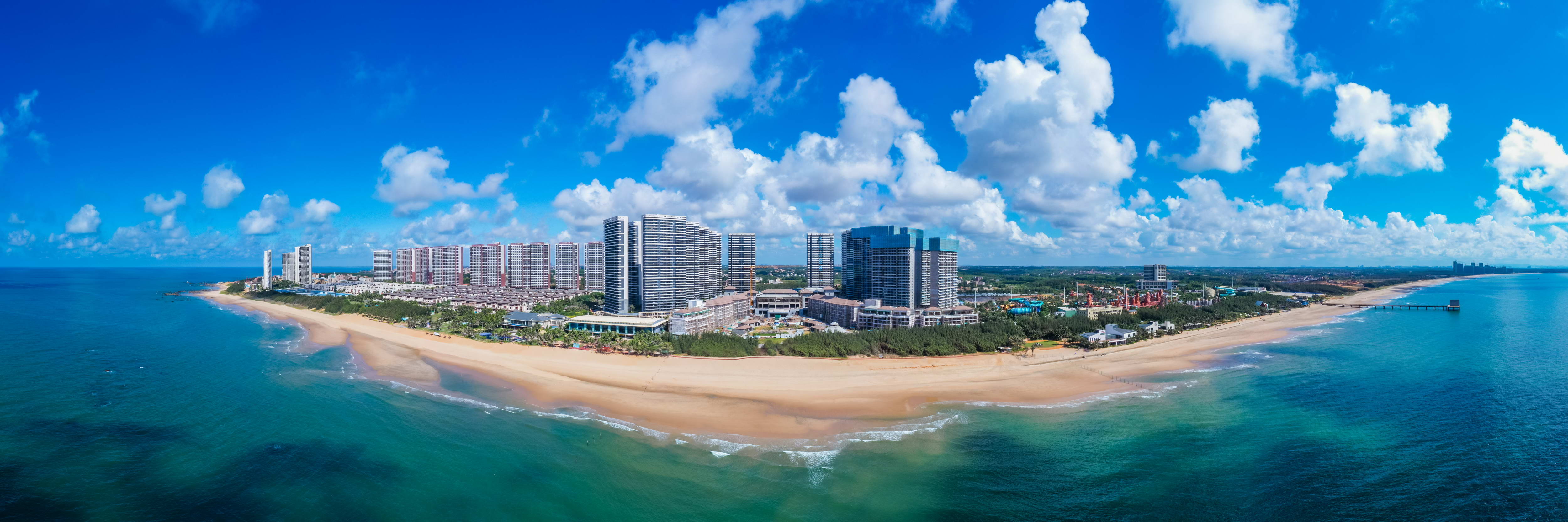 吴阳金海岸海滩整治后，如今成为碧海蓝天的亮丽风景线 -吴川市人民政府门户网站