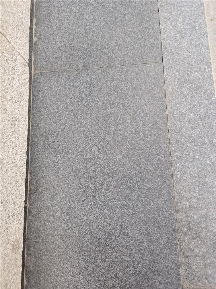 芝麻灰