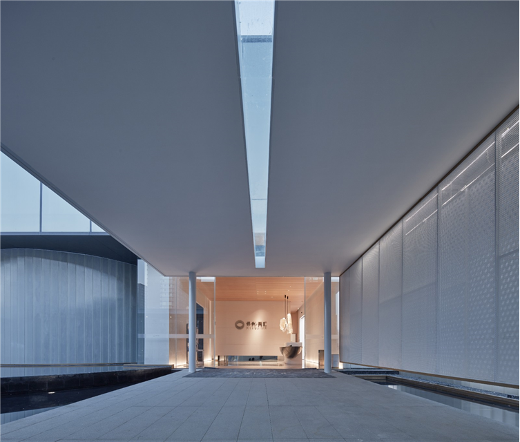 09-展示中心主入口.jpg