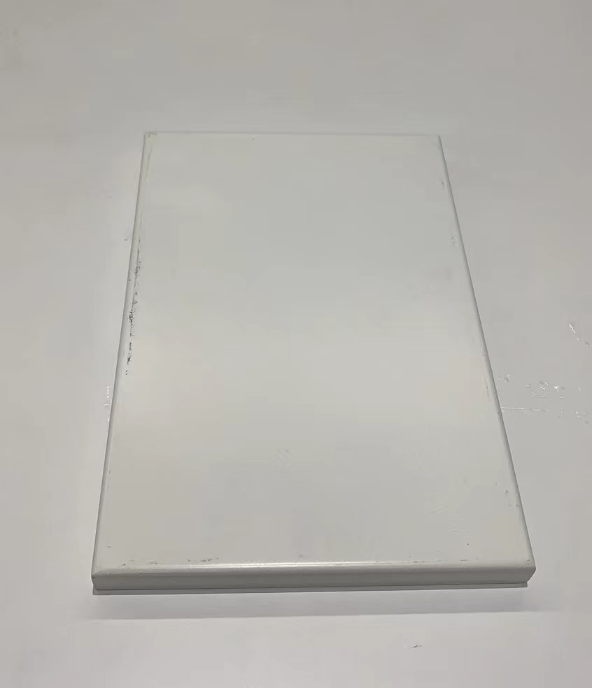 银灰色/瓷白色铝板