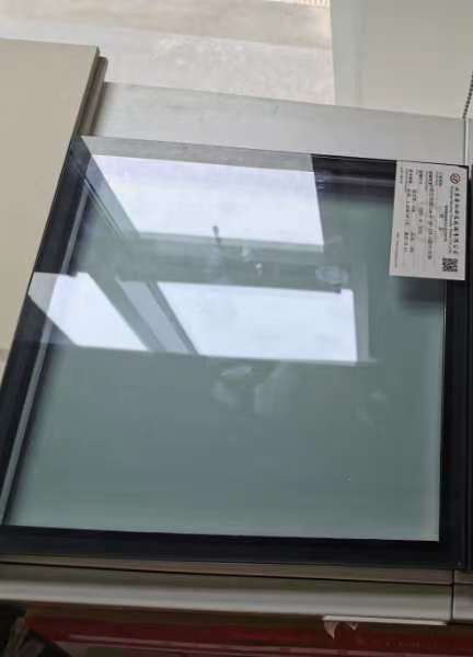 超白LOW-E钢化玻璃