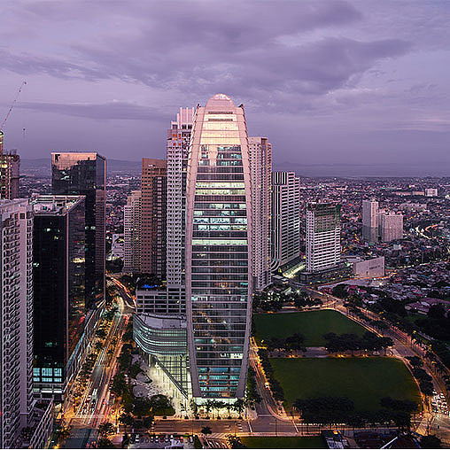 菲律宾马尼拉World Plaza商业综合体