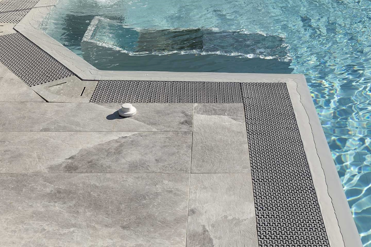 意大利-萨索罗巴尼亚高端健康中心室外游泳池 （海岩系列凯尔特灰60×120）  (16)