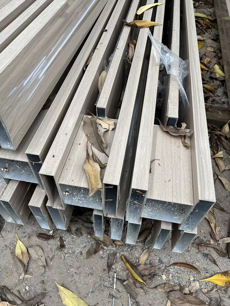木纹铝板格栅